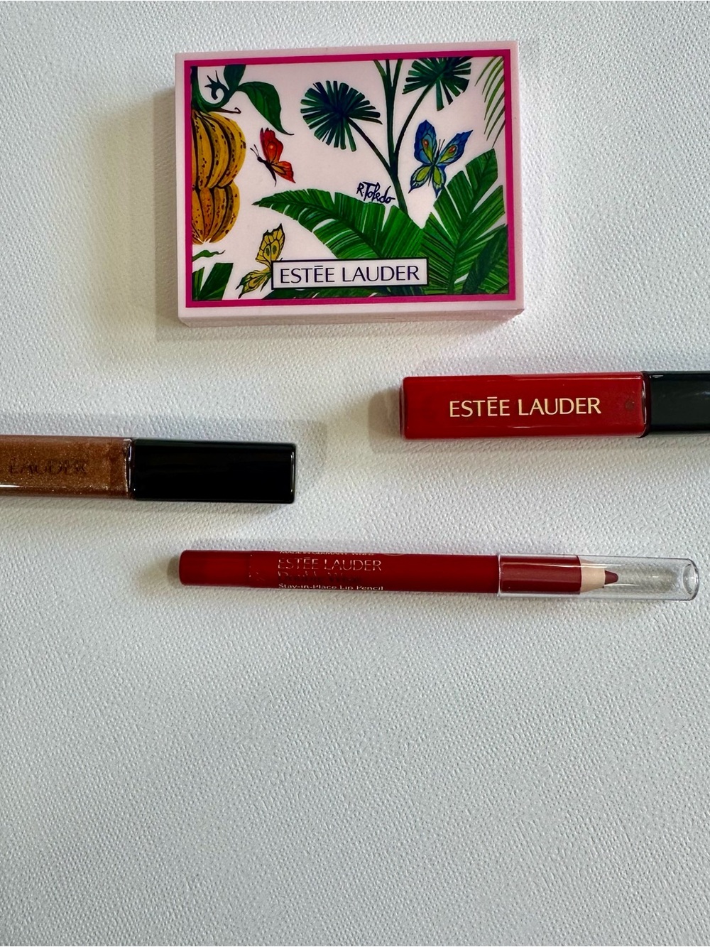 Lot of Estee Lauder Lip Gloss, Lip Pencil and Bronze Goddess Powder Bronzer NEW